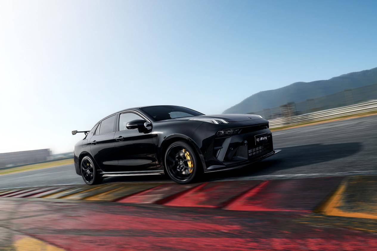 年轻人的第一台赛车来了,领克03  上市售价28.58万元起