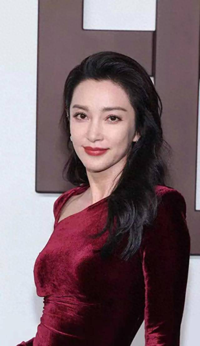 李冰冰50岁无修生图告诉你不整容的重要性_方法_时间_年龄