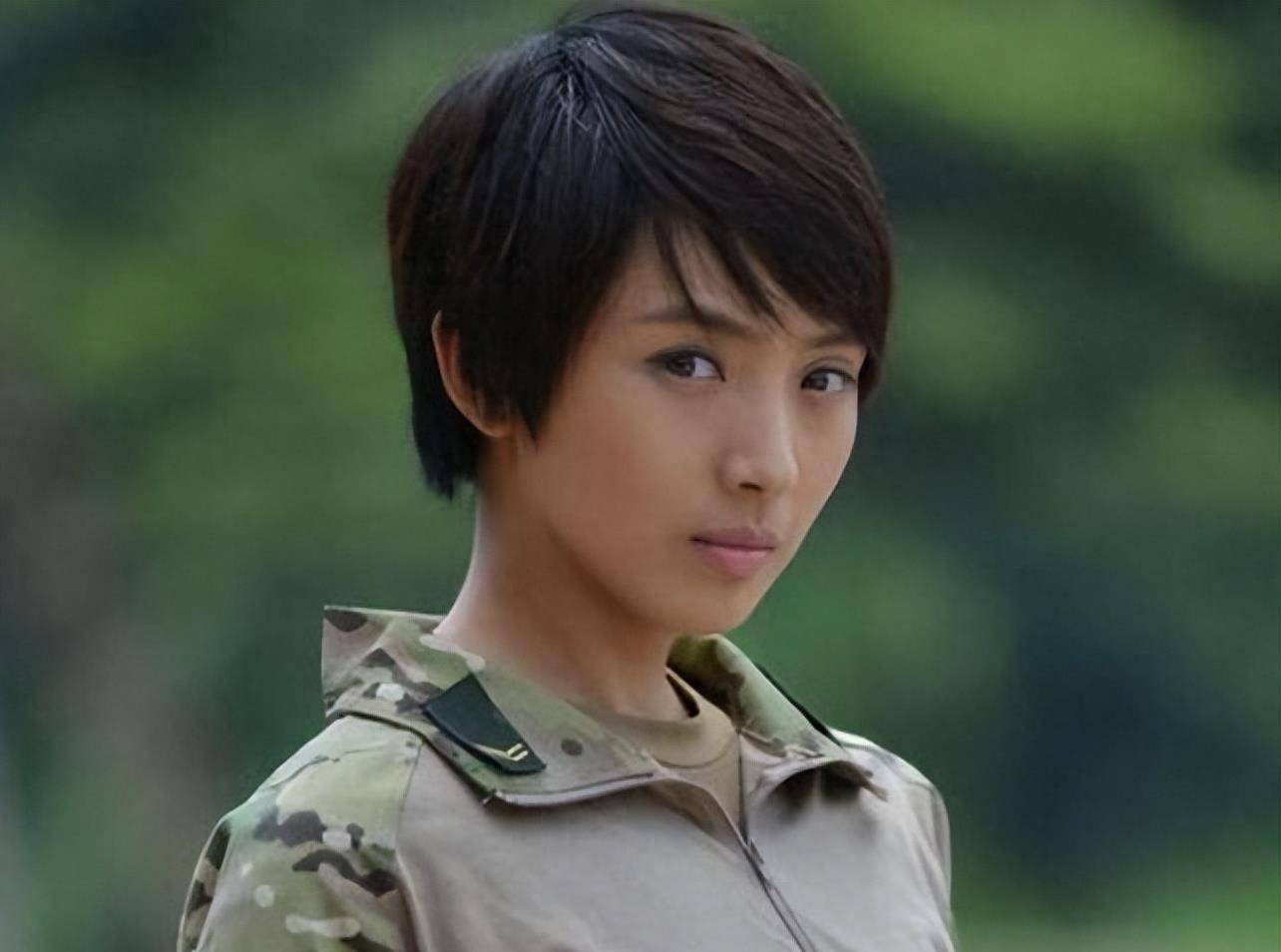 徐洪浩心胸大,毫不犹豫地将单位的一间空宿舍交给了刘晓洁.