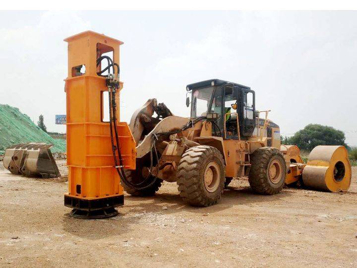 装载机液压夯实机技术特点