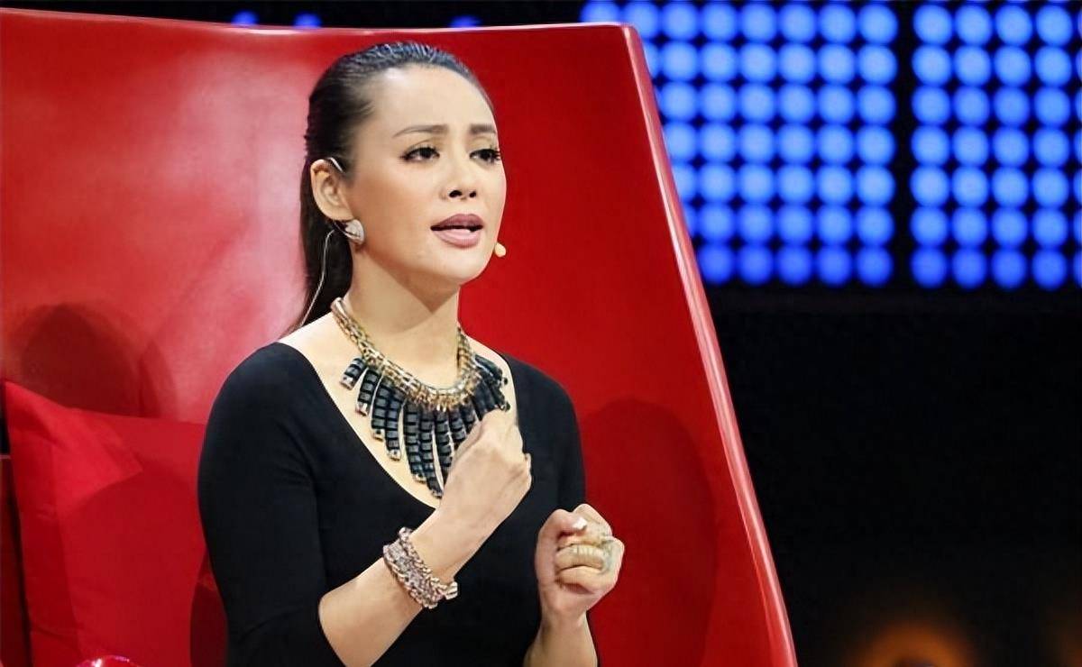 曾经红极一时的乐嘉,为何被内娱"封",他究竟招惹了谁?