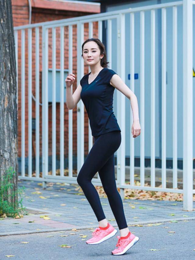 章子怡健身派,看训练图,比杨幂要强!_身材_锻炼_照片