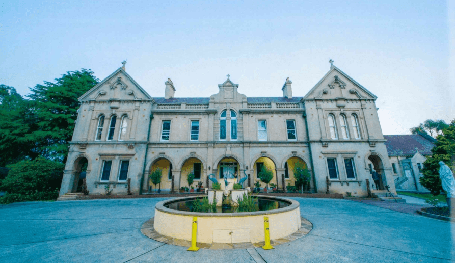 学校课程(澳大利亚圣保禄国际中学申请关注《广州艾迪留学》公众号,或