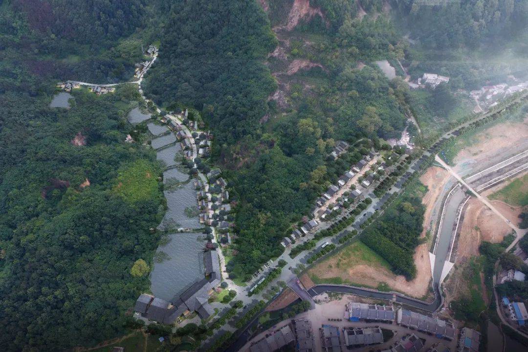 信阳开元·艺术家村落|青山见·艺术公社售楼处电话【售房】售楼中心