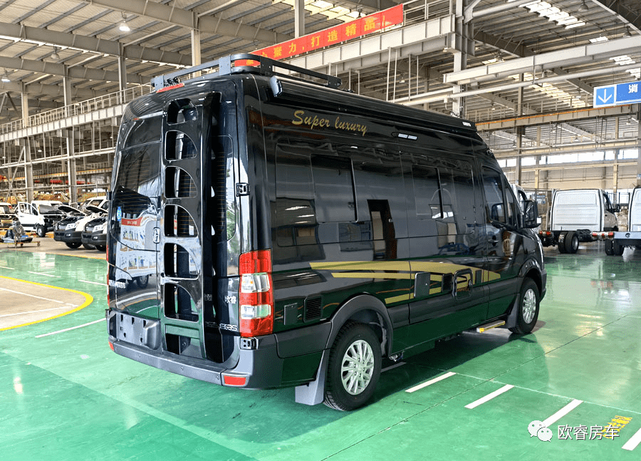 11.2-5杭州房车展:亚星欧睿房车2023款无中门旅游版,布局新颖