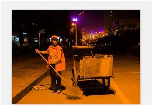 20岁少女被害,尸体却下落成谜,清洁工:她在垃圾桶