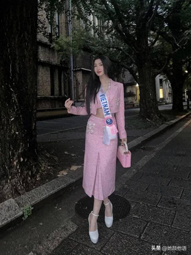 越南美女在国际小姐选美比赛上崭露头角_芳妮_设计_决赛