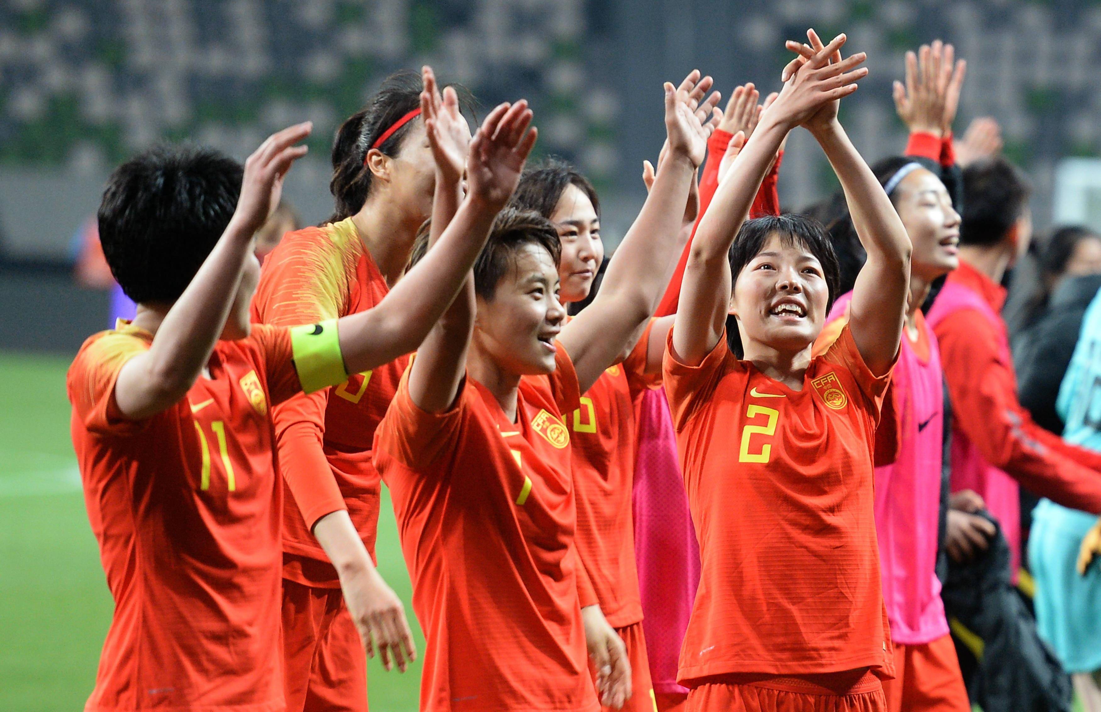 北京时间10月25日,我们女足传来王霜和娄佳慧的新消息!