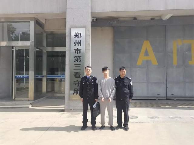 洛宁公安抓上网逃犯,破获摩托车盗窃案,帮走失妇女找家