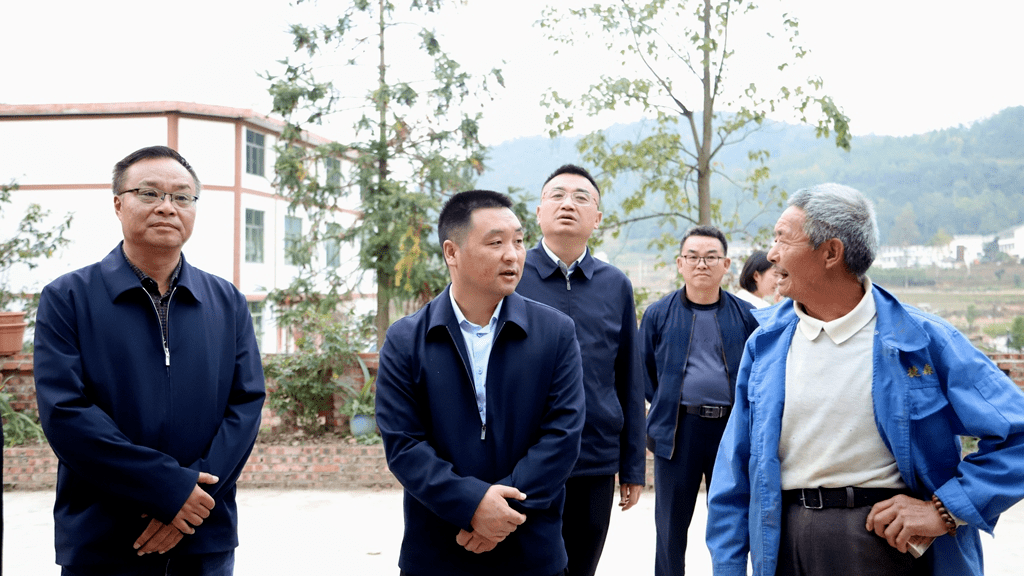 修文县委书记管庆良在龙场街道沙溪村蹲点调研_工作_乡村旅游_群众