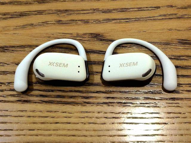 电池仓自带独特时尚设计,百元级西圣Olite开放式耳机上手体验