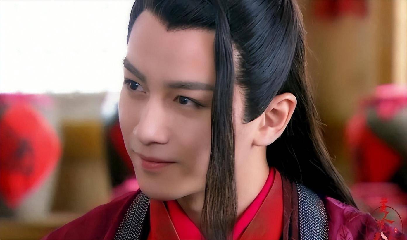 为何林平之要在大婚之前,选择挥刀自宫?看看岳灵珊做了什么?