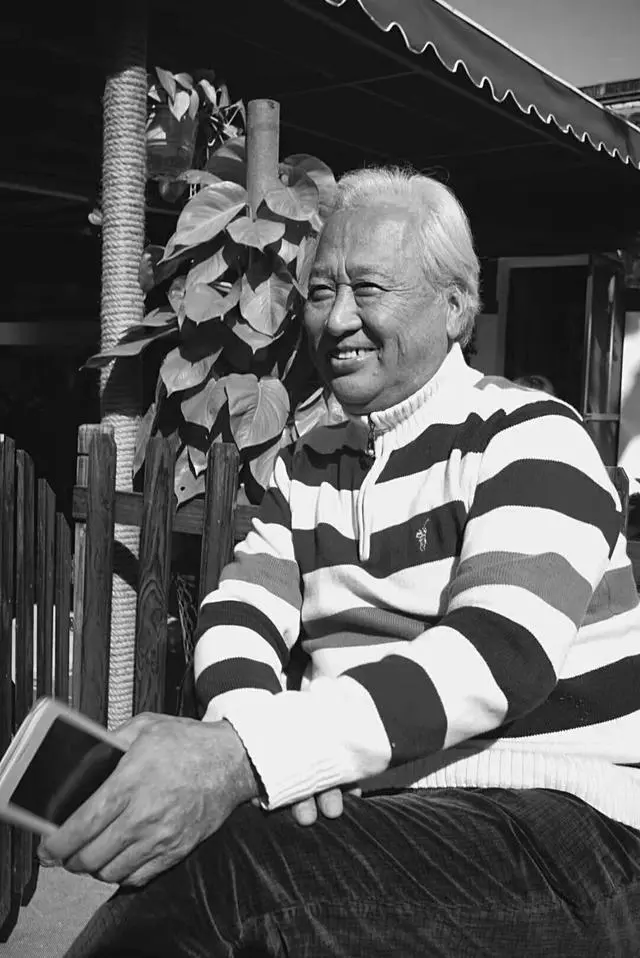 著名演员宫喜斌去世4年了,遗孀张百爽的坚持令人泪目_表演_演艺_钻台