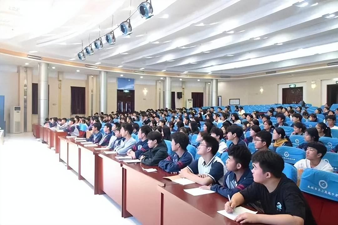 河南永城第三高级中学图片
