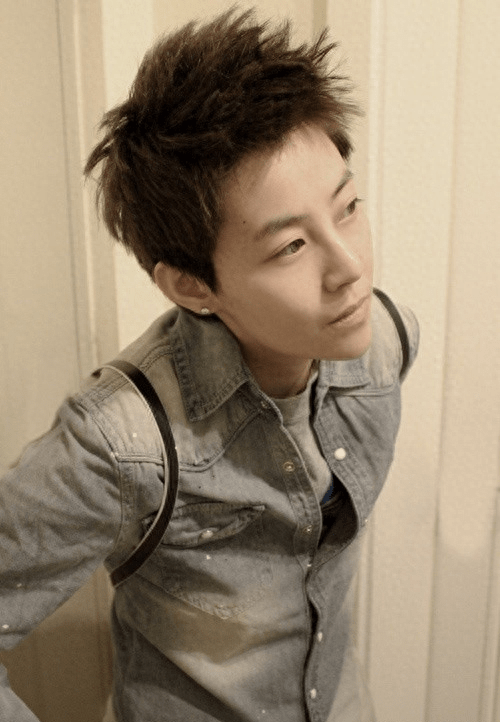 阿娇为皇甫圣华庆生,网友:皇甫圣华原来是个女的,很摄影师啊!_陈冠希_