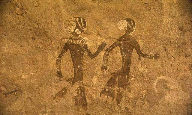 而且样式也极为丰富,主要分布在阿尔泰山,天山,昆仑山,最早的岩画可