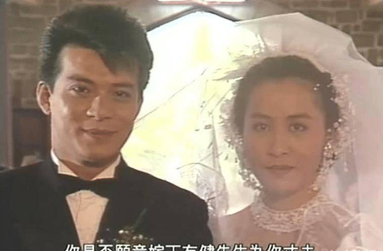 华就放弃了演员的工作,将保险事业经营的风生水起,还生下了女儿黄芷晴