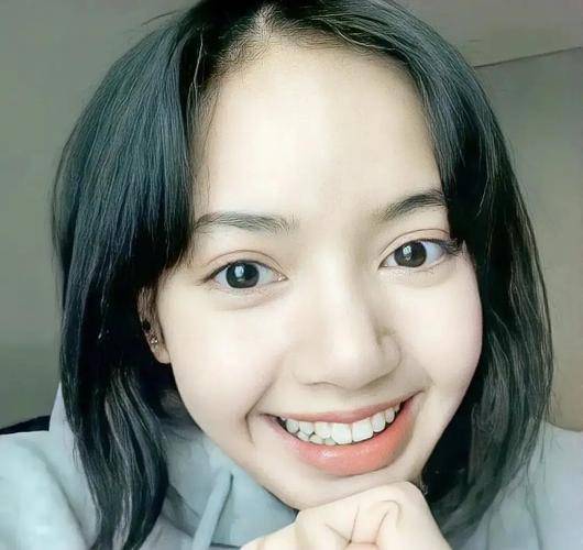 26岁lisa成为女版权志龙?