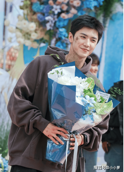 陈哲远19岁到27岁荧幕变化,出道八年依旧兢兢业业_角色_演技_秘果