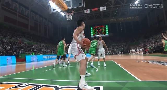 上头有人!名记质疑张镇麟假摔:讲真 这球吹张镇麟沃特斯都违体好点-张镇麟视频