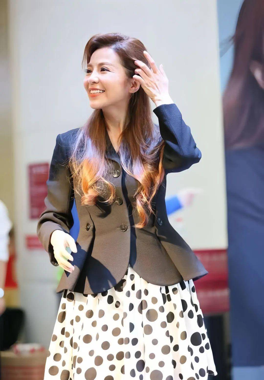 朱迅已经50岁了,为什么还像个少女?