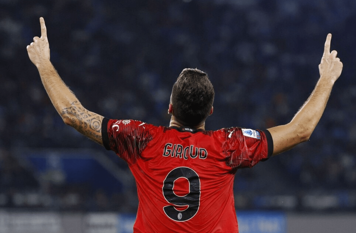 37岁神锋梅开二度,米兰连丢2球,3分变1分_那不勒斯_比赛_吉鲁