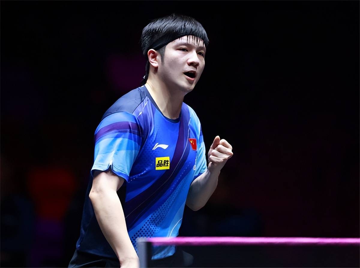 国乒单日4连胜,樊振东,王楚钦,梁靖昆夸赞对手,同时反思自己_比赛