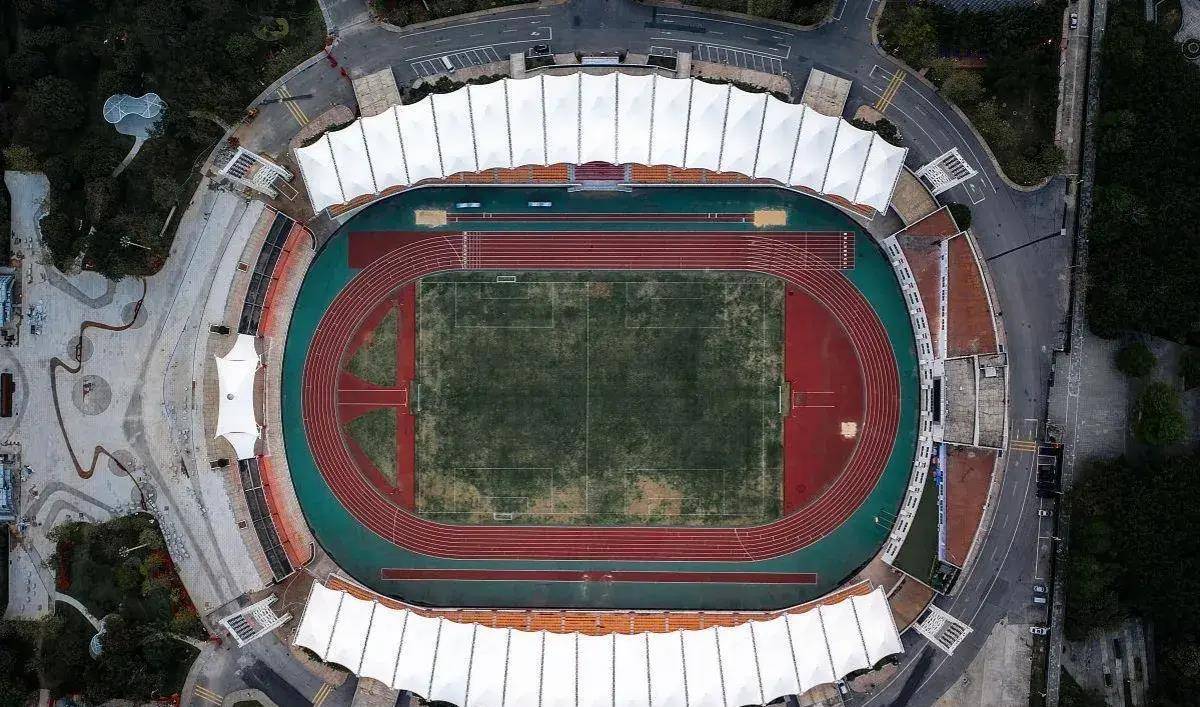 越秀山体育场面临改造,来看看广州队下赛季新主场的四大选择_球迷