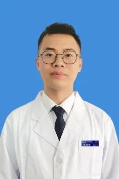 于北京中医药大学,师从于北京中医药大学东直门医院男科李海松教授