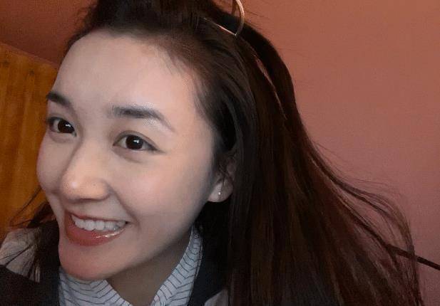 20岁蒋依依晒寒假自拍,脸颊有肉显可爱,看到"漫画鼻"我酸了_时间_照片