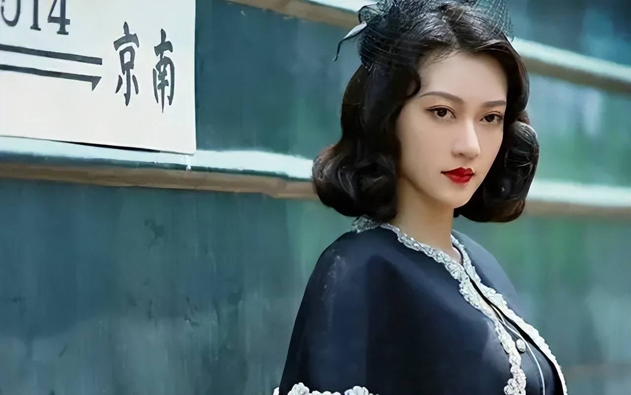 《梅花红桃》明星寒露被渣男军统特工姜兆国利用,一再上当的原因_日本