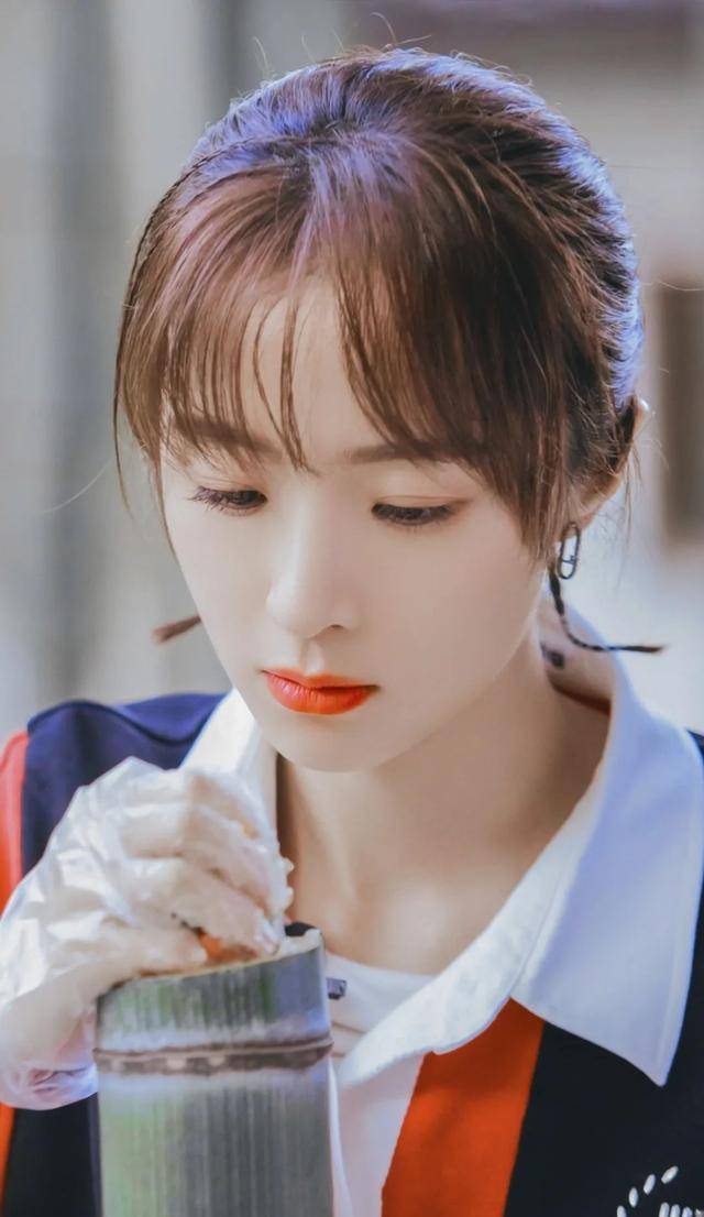 黄子韬徐艺洋要炒作绯闻,只因某资源商看中了二人身上话题和热度_杨紫