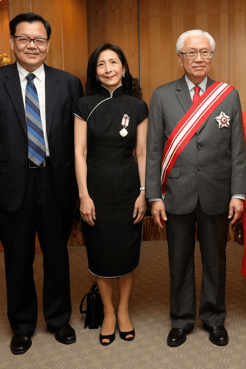 穿最美的旗袍打最狠的商战,不爱炫富真清流…_周玉琴_陈振_家族