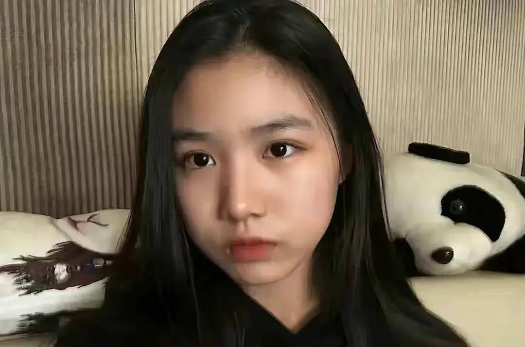 汪峰大女儿小苹果终于忍不了!
