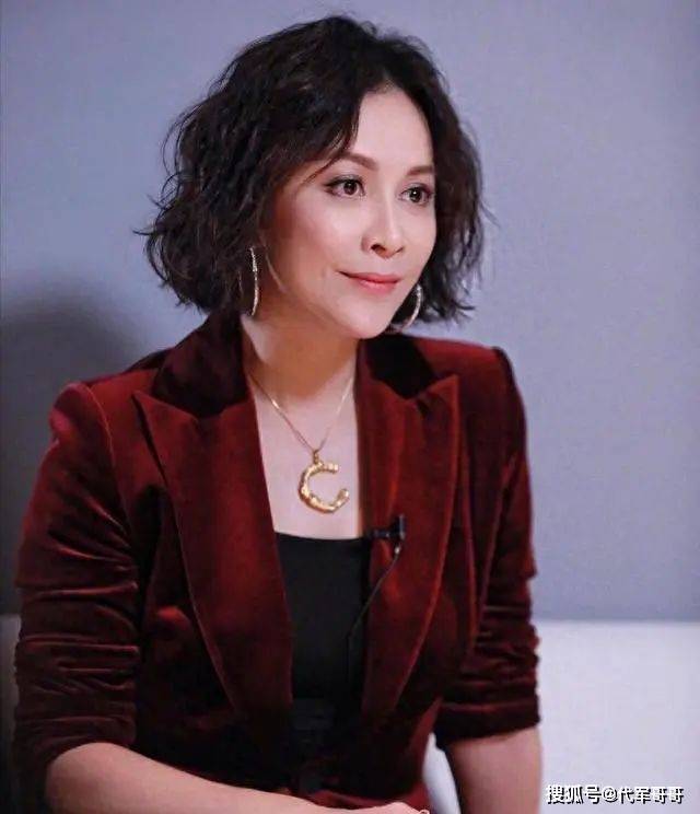 "豪放影后"刘嘉玲被绑架真相曝光,身价过亿,结婚17年无儿无女_梁朝伟