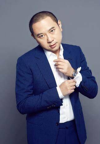 张宽首先爆料了,渣男黄毅清成立上海超跑俱乐部完全是