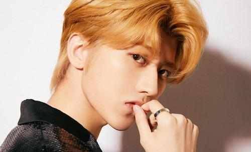 蔡徐坤出席代言新品发布会,顶级流量联合或点燃2020新风潮_vivo_的