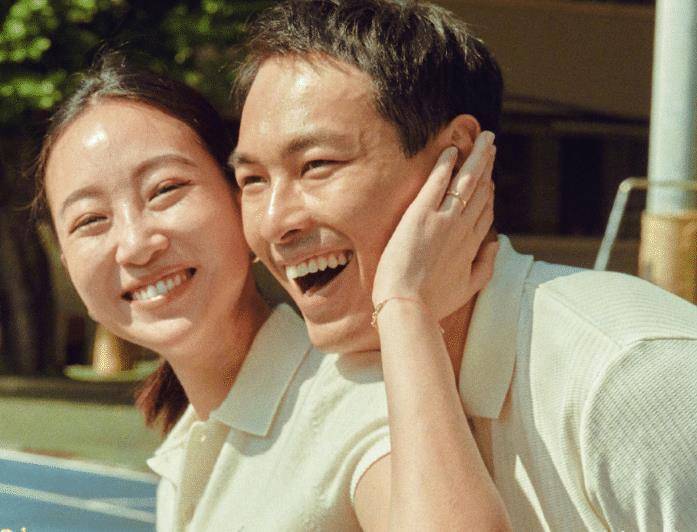晒出和老婆校园甜蜜合影,刘诗诗舒淇前来祝福!_杨佑宁_明星情侣_感情