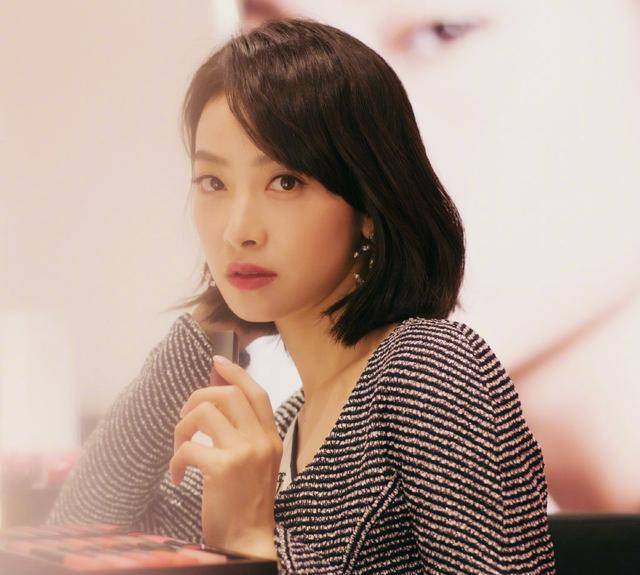 1.armaniultimatevelvetmatte唇釉#509阿玛尼红管唇釉非常受欢迎.