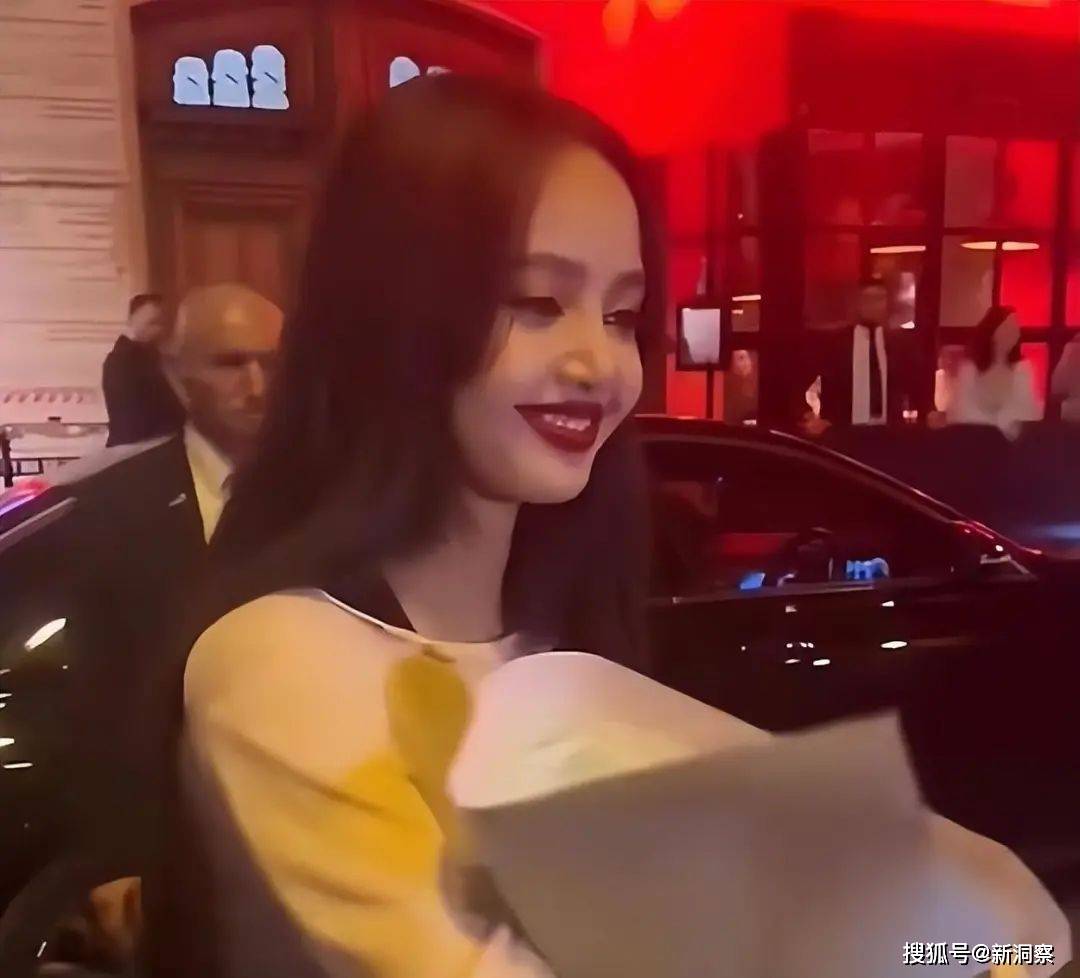 Angelababy和张嘉倪多个社交账号被禁言 知情人透露不妙(图4)