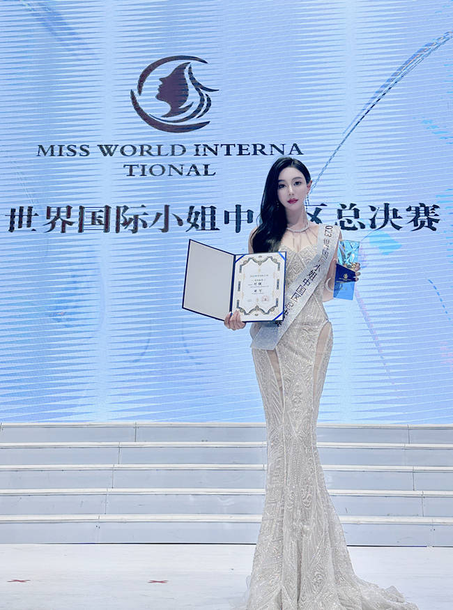 脚踏实地 盈盈盛开 | 专访刘银_时尚_中国_世界