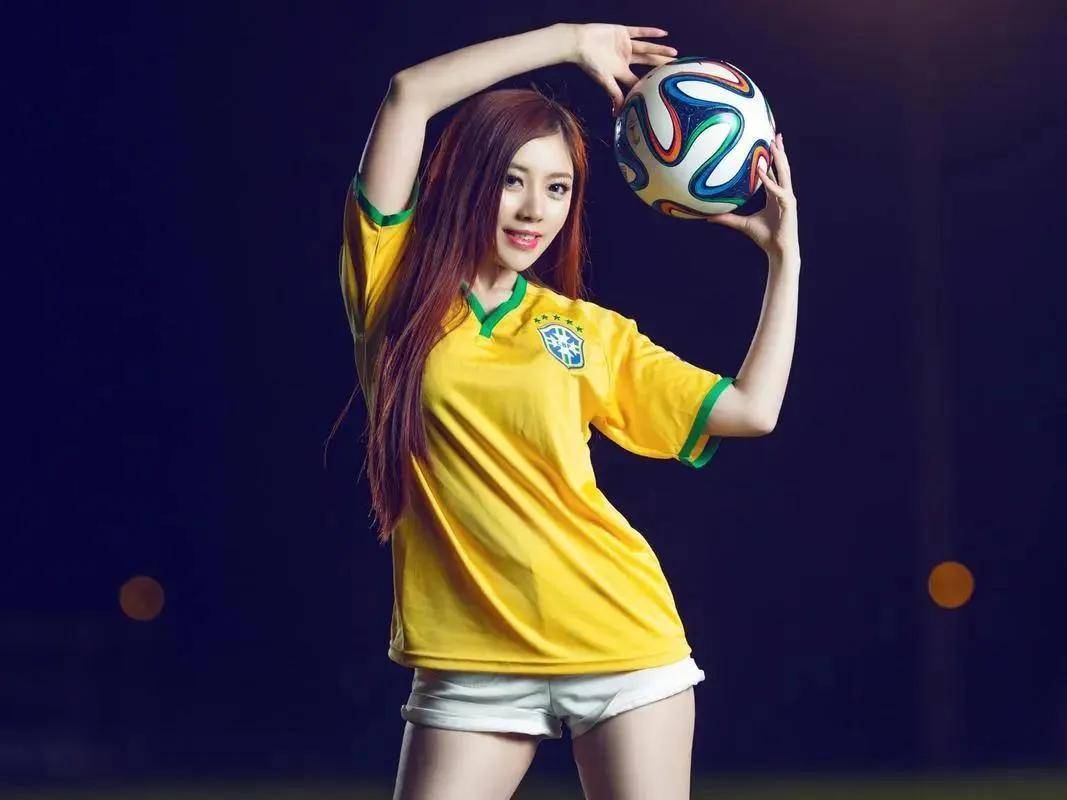 的四大足球宝贝,徐冬冬仅排第三,张婉悠未进榜单_周韦彤_樊玲_电影