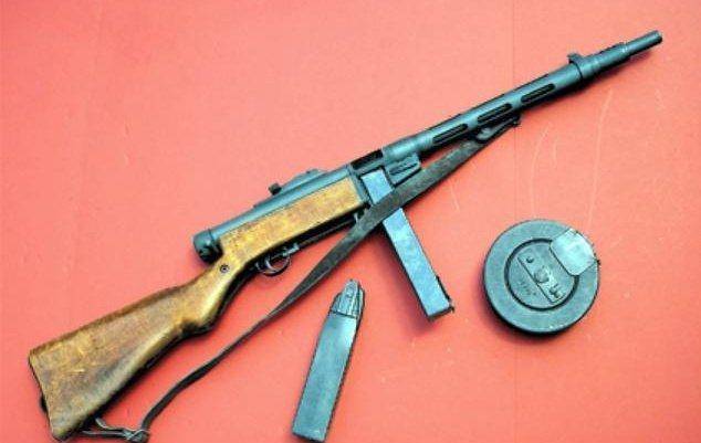 二战时期最贵的索米冲锋枪到底是不是一分价钱一分货?_生产_价格_芬兰