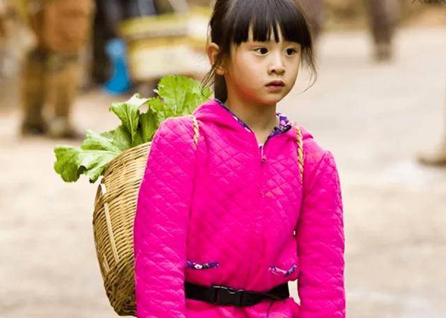 叶一茜父女取笑田亮,森碟身材高大,长得像妈妈,被认可为美女_母亲