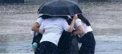 “都说打蛇七寸，那你知道七寸在哪吗？”，评论区都是魔鬼~