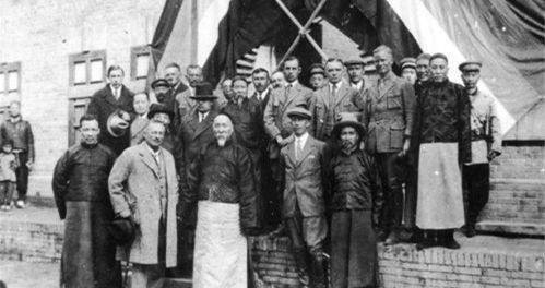 辛亥革命爆发后,新疆地区的哥老会(也就是四川和重庆地区所称的袍哥)