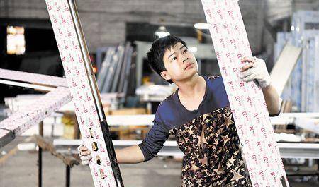 "寒门贵子"高占喜,"富人游戏"守本心,农村娃逆袭成国防生_哥哥_图片