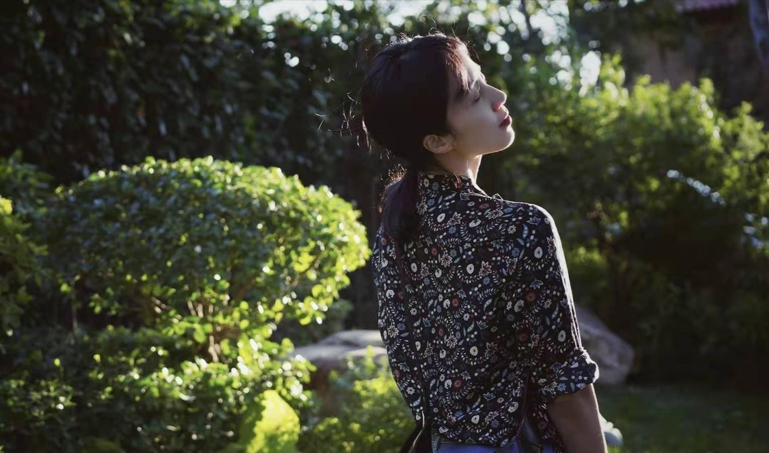 黄磊晒孙莉近照,侧脸被误认是黄多多,母女俩基因好强大_照片_气质