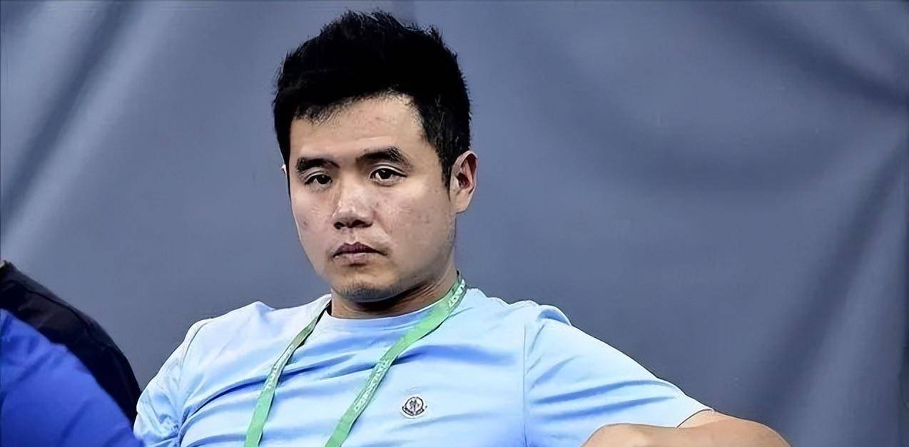 国乒刘国正:受伤后前女友与他分手,退役娶小9岁舞蹈出身的师妹_比赛