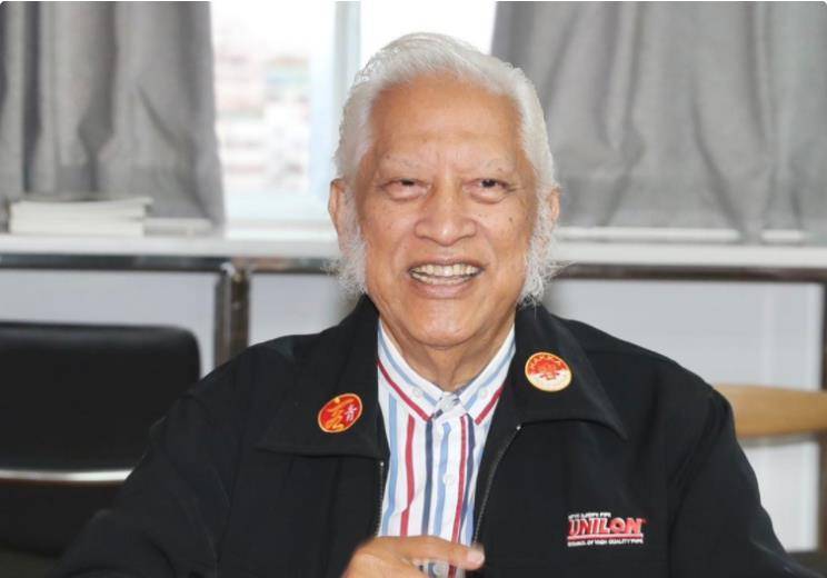 中国夫妇收养的印尼弃婴,如今逆袭成富商,坦言:我是100%中国人_德龙